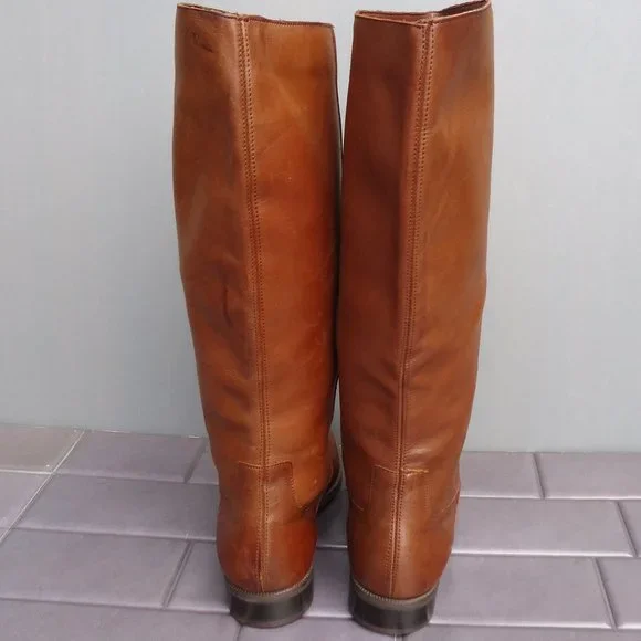 SIZE 6.5. NATURALIZER leather riding boots. - Picture 5 of 16